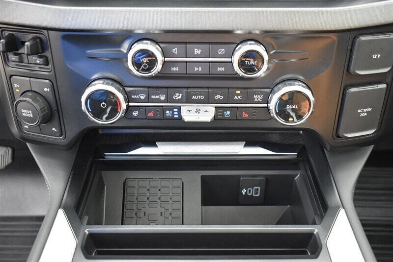 Used 2024 Ford F350 Platinum image 20