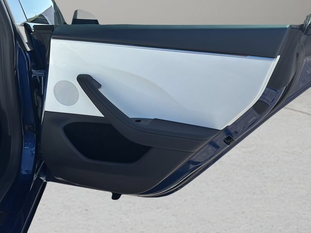 Used 2024 Tesla Model 3 Standard Range RWD image 11