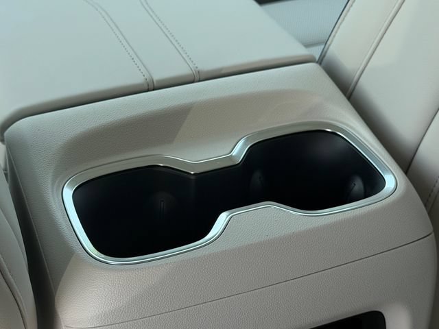 New 2026 Buick Enclave Avenir w/ Super Cruise Package FWD image 16