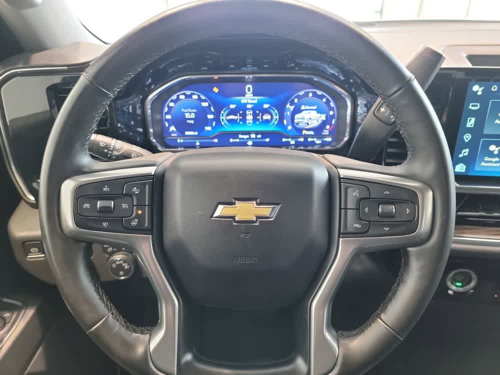 Used 2023 Chevrolet Silverado 1500 LT AWD/4WD image 12