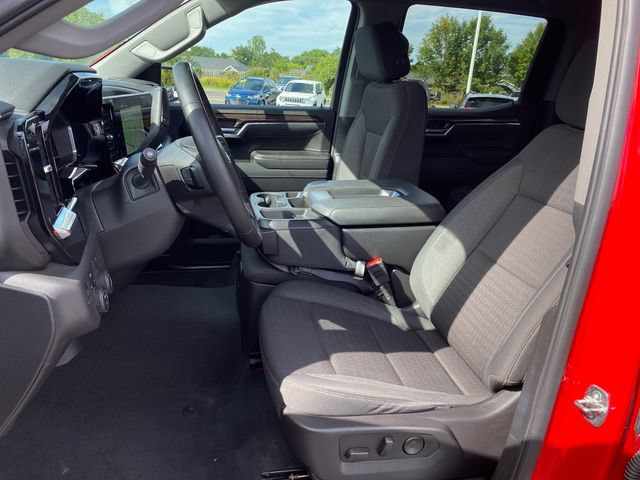 Certified 2025 Chevrolet Silverado 1500 LT AWD/4WD image 16