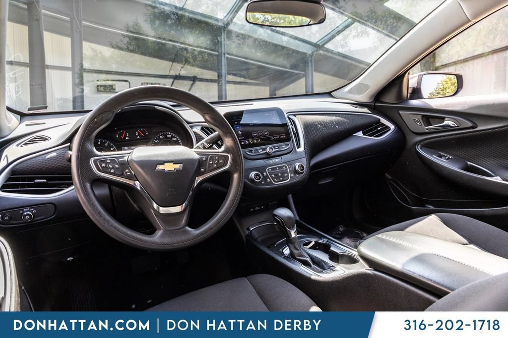 Used 2023 Chevrolet Malibu LT FWD image 18