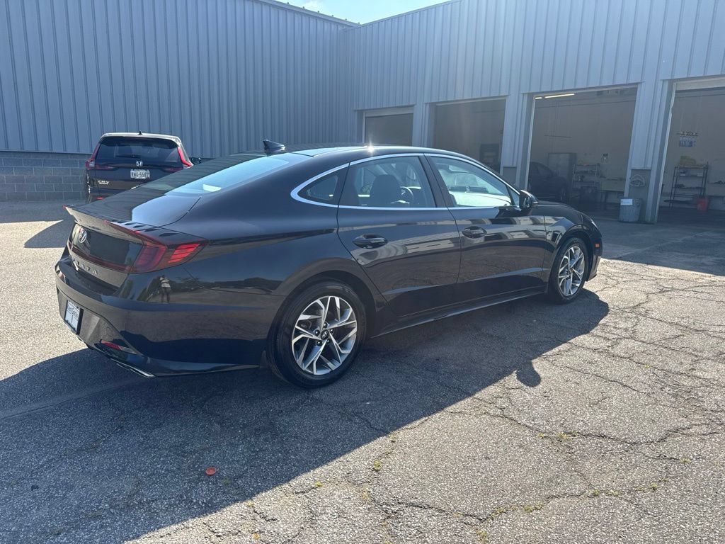 Used 2023 Hyundai Sonata SEL FWD image 5
