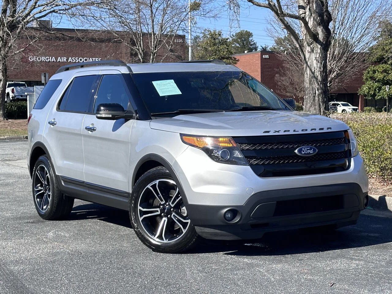 Used 2014 Ford Explorer Sport w/ Equipment Group 401A AWD/4WD image 2