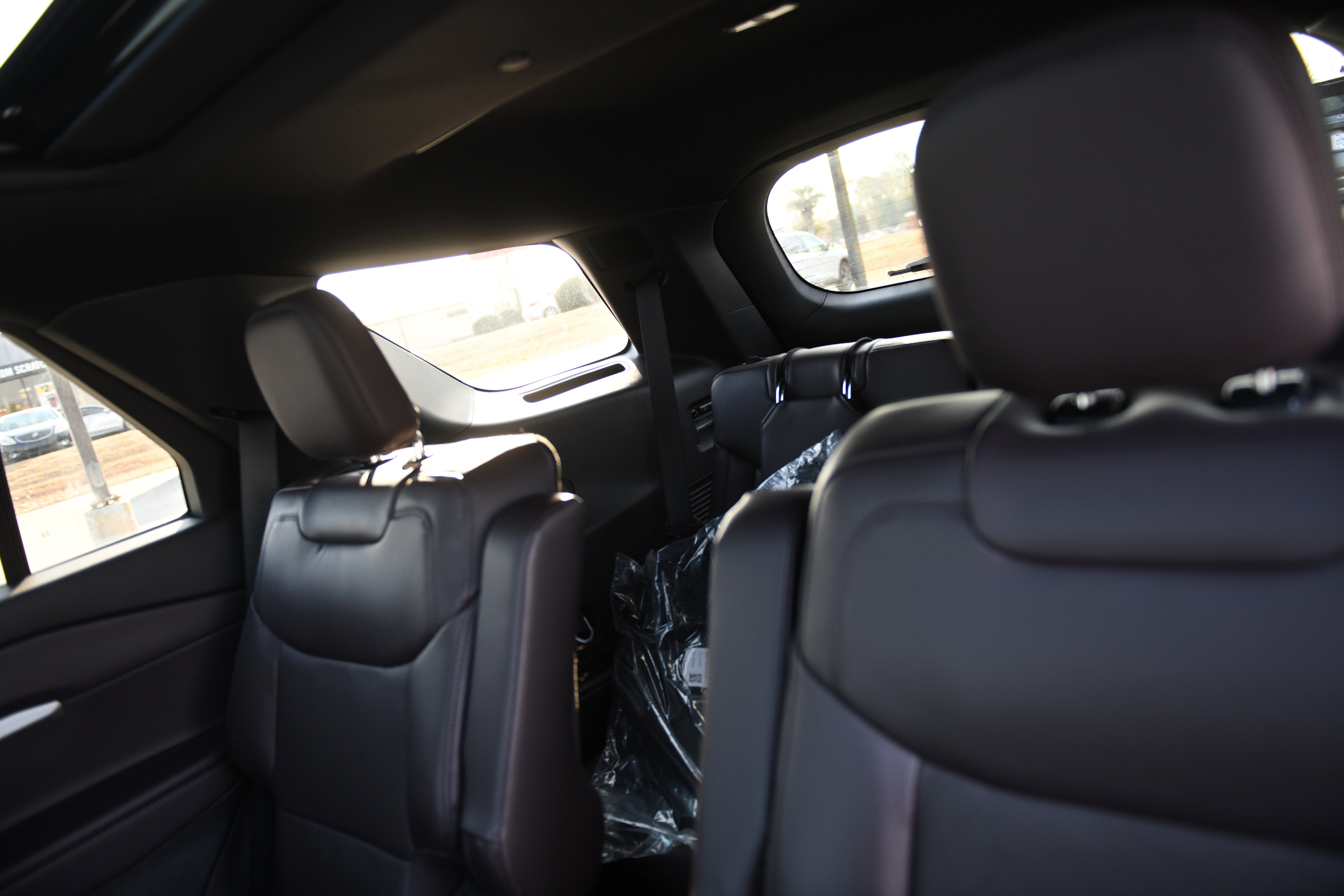 Used 2025 Ford Explorer Platinum image 18