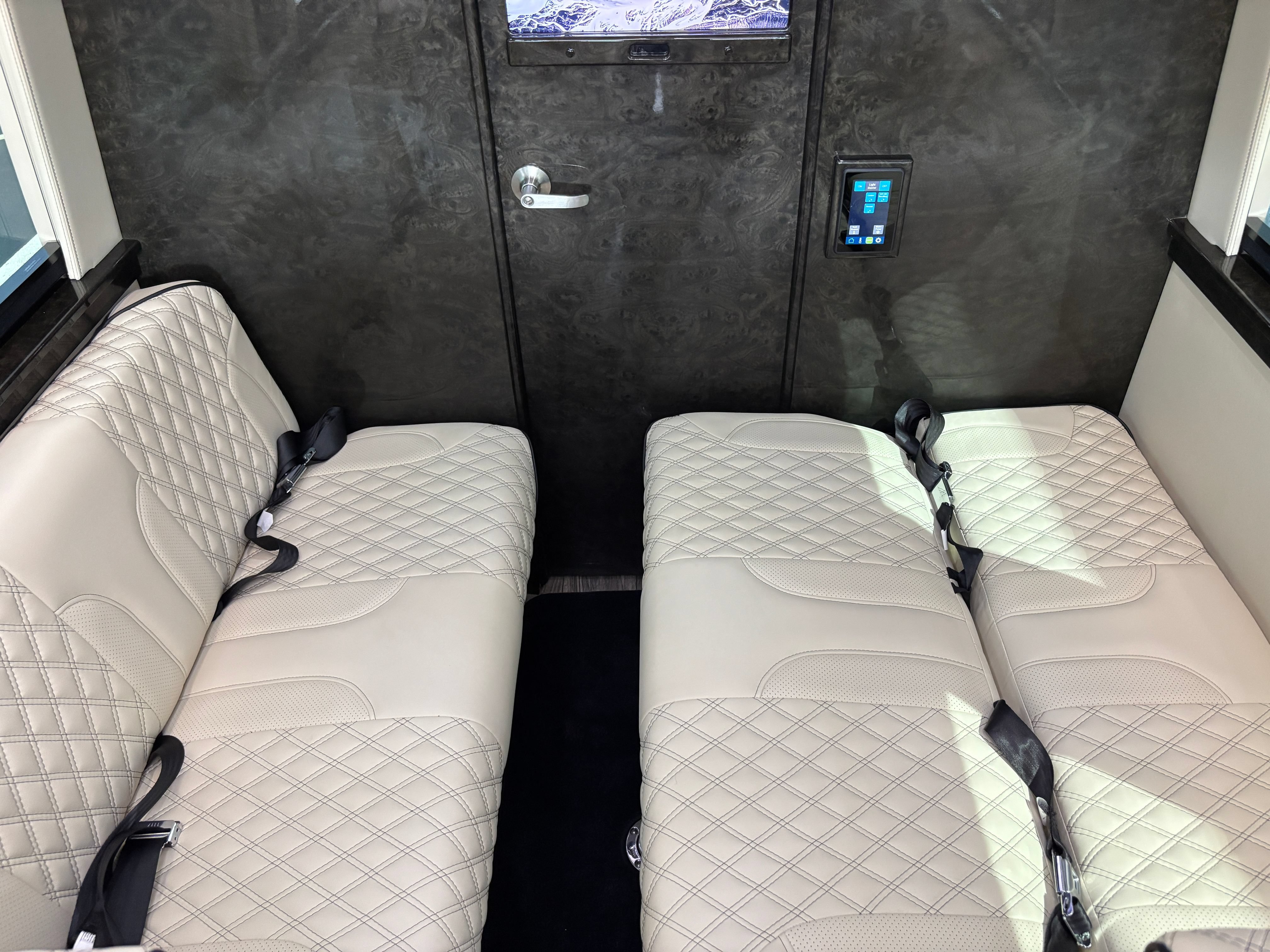 Used 2020 Mercedes-Benz Sprinter 3500 image 45
