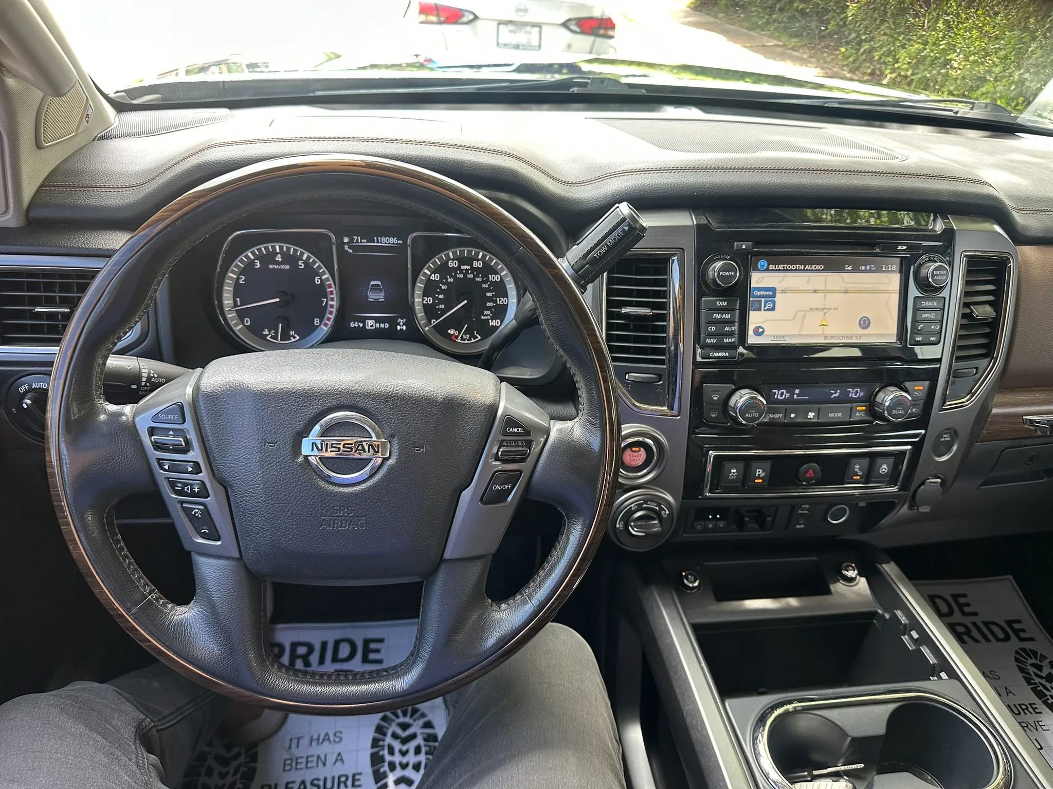 Used 2017 Nissan Titan Platinum Reserve AWD/4WD image 32