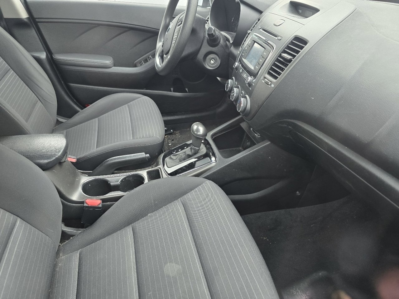 Used 2017 Kia Forte LX w/ LX Popular Package image 16