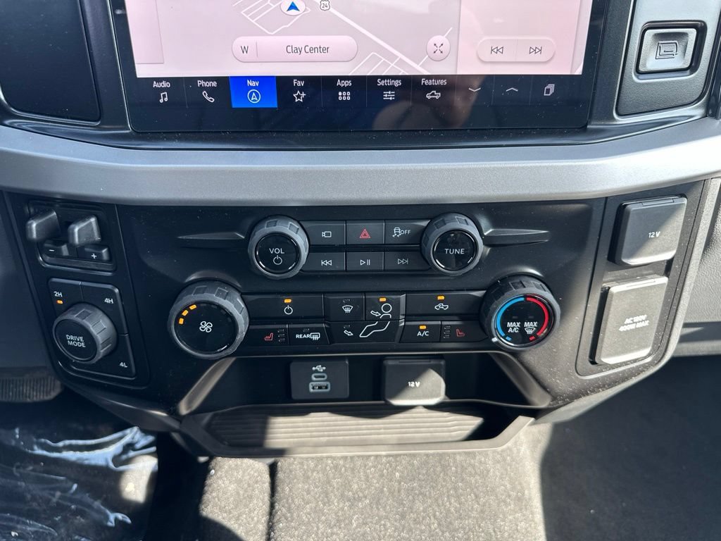 New 2026 Ford F350 XLT w/ XLT Premium Package AWD/4WD image 21