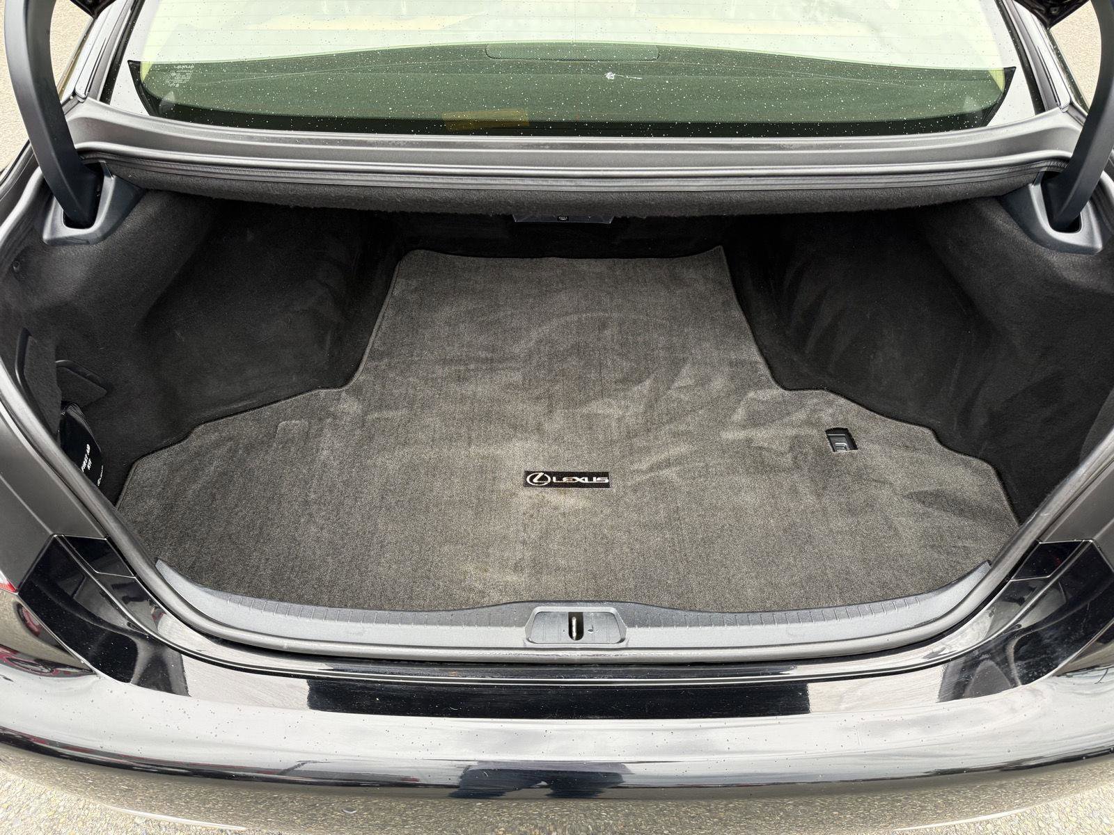 Used 2013 Lexus LS 460 image 17