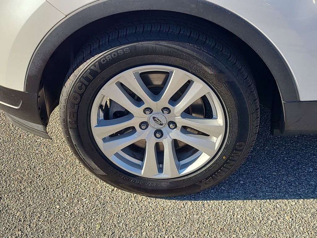 Used 2018 Ford Explorer XLT w/ Equipment Group 202A image 17