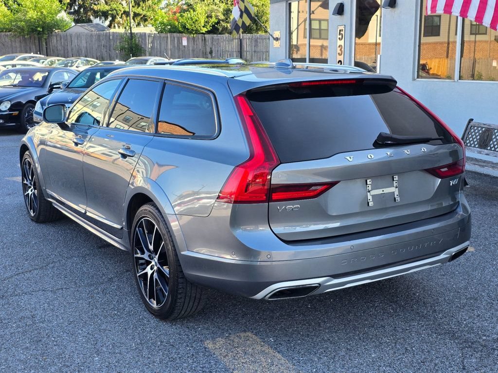 Used 2018 Volvo V90 T6 Cross Country w/ Convenience Package AWD/4WD image 6