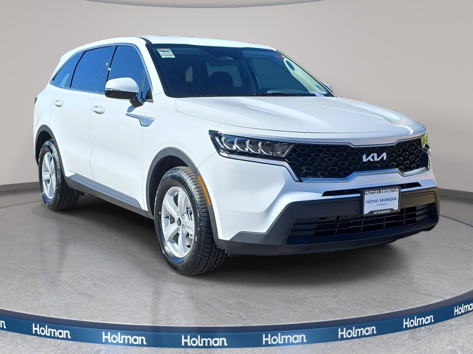 Used 2023 Kia Sorento LX image 9