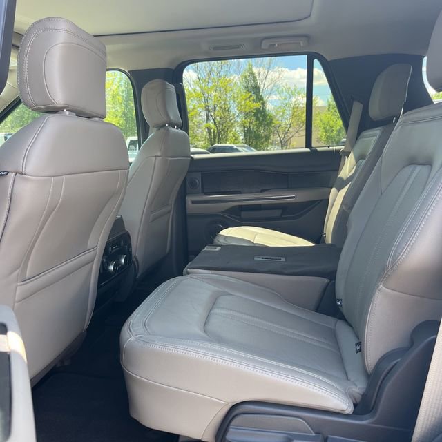 Used 2020 Ford Expedition Limited w/ Special Edition Package AWD/4WD image 11