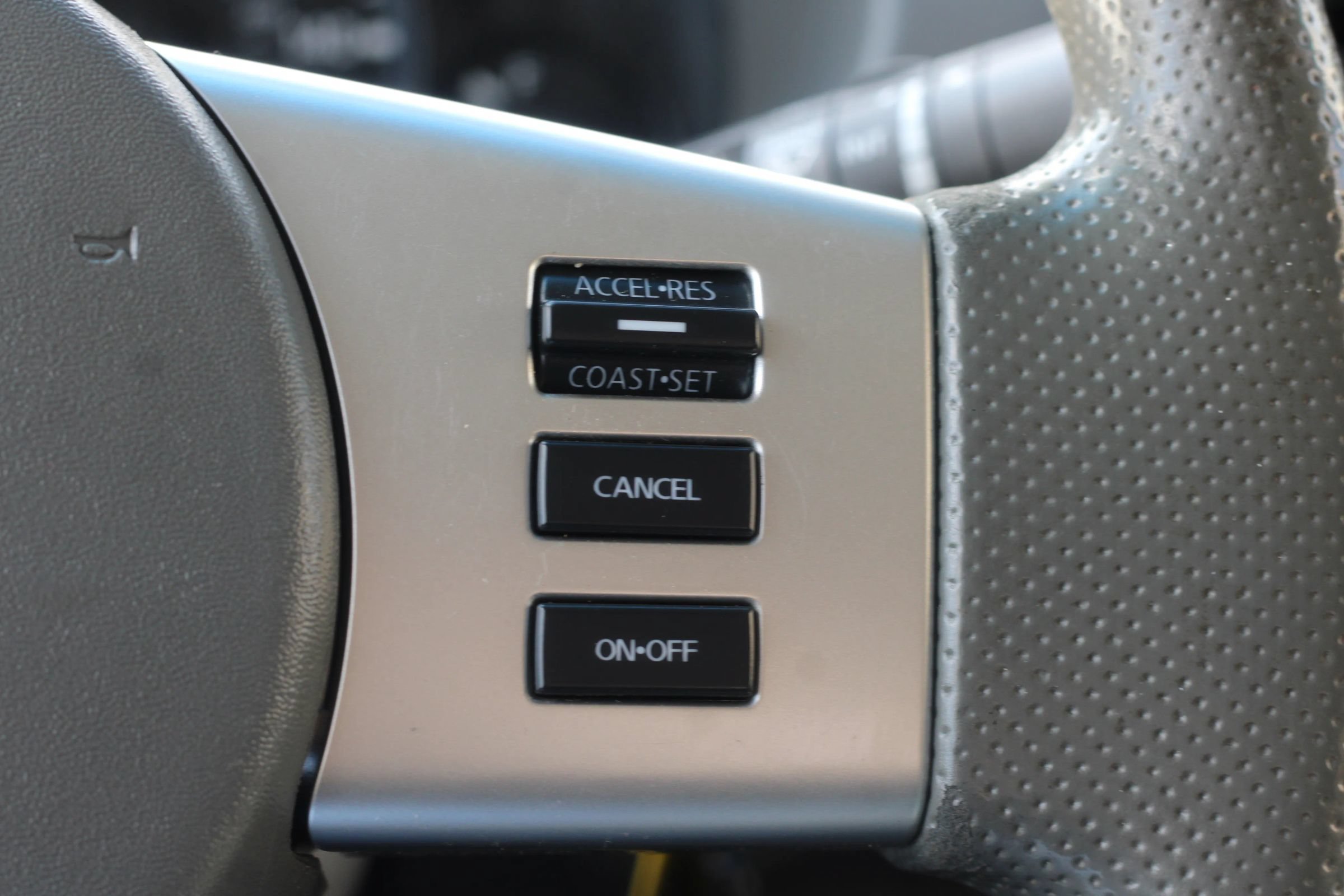 Used 2018 Nissan Frontier SV AWD/4WD image 17