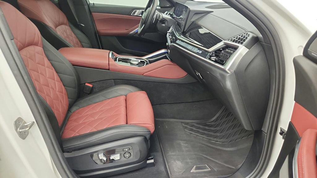 Used 2024 BMW X6 xDrive40i w/ Premium Package AWD/4WD image 43