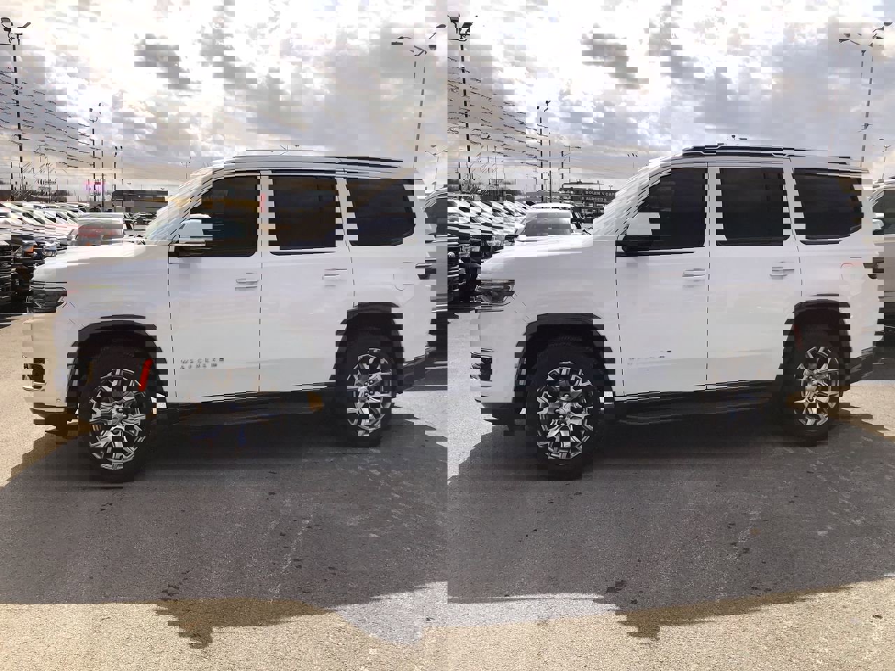 Used 2022 Jeep Wagoneer Series II image 3