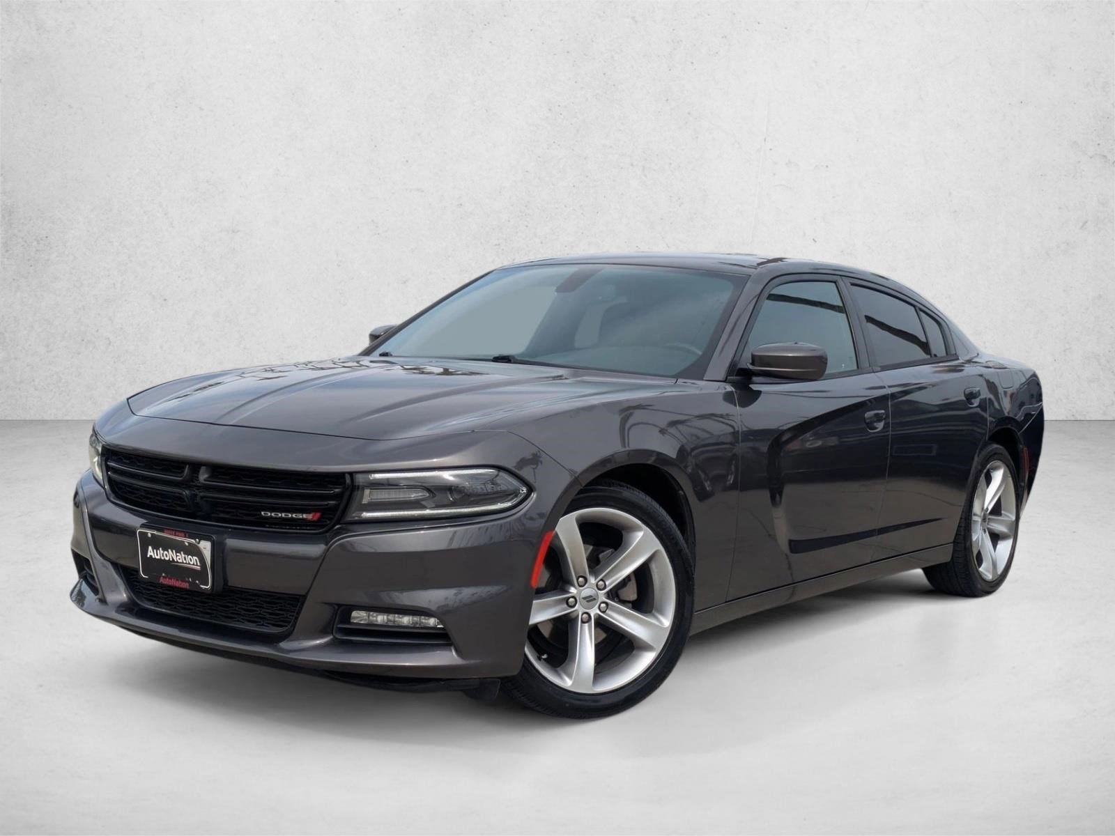 Used 2017 Dodge Charger SXT w/ Plus Group RWD image 1