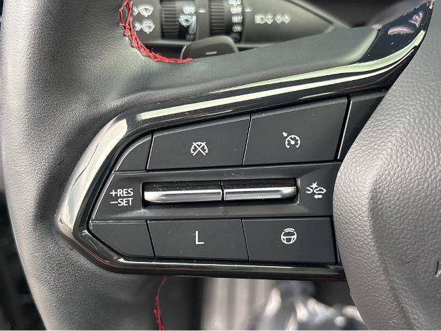 Used 2024 Chevrolet Traverse RS w/ LPO, Floor Liner Package AWD/4WD image 20
