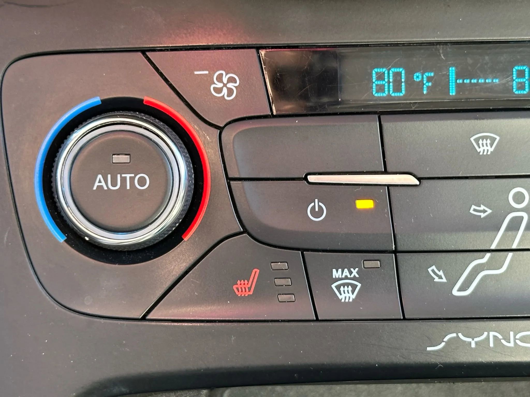 Used 2017 Ford Focus Titanium image 36