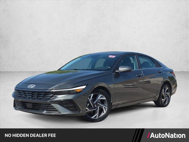 Used 2025 Hyundai Elantra Limited