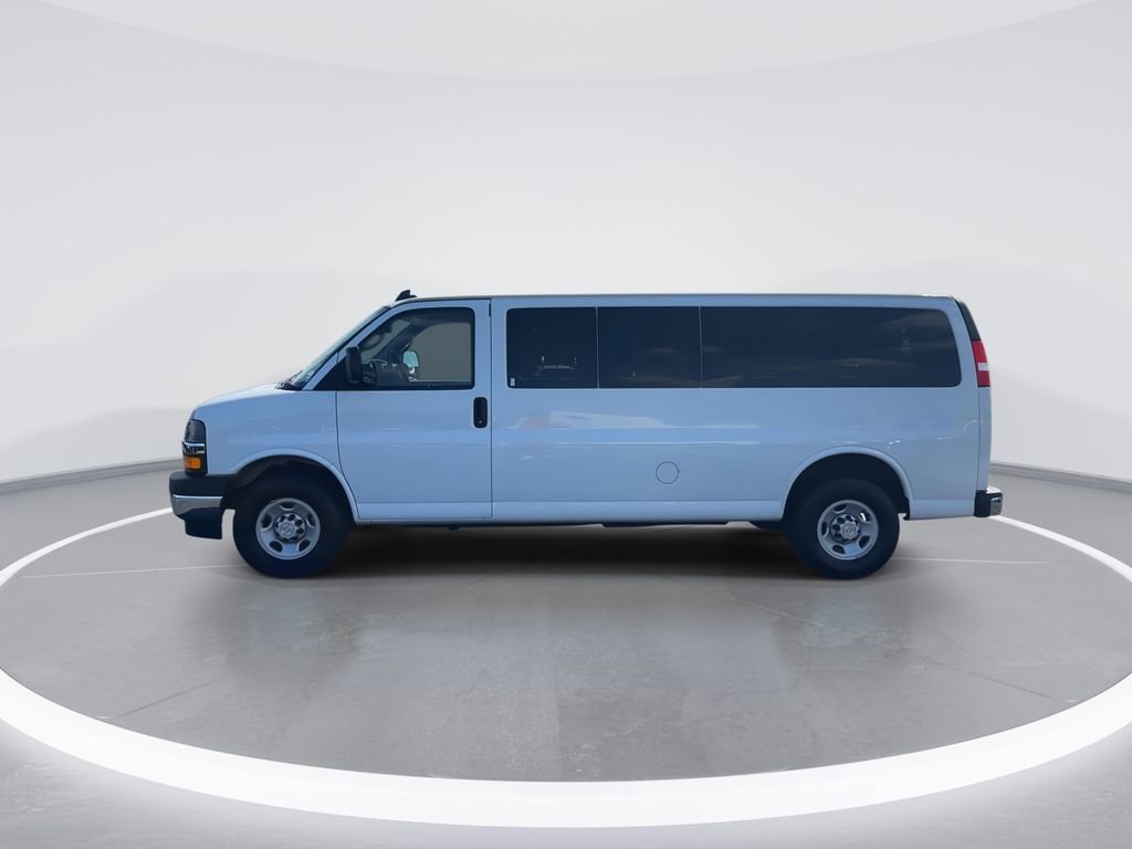 Used 2023 Chevrolet Express 3500 LT w/ LT Preferred Equipment Group RWD image 5