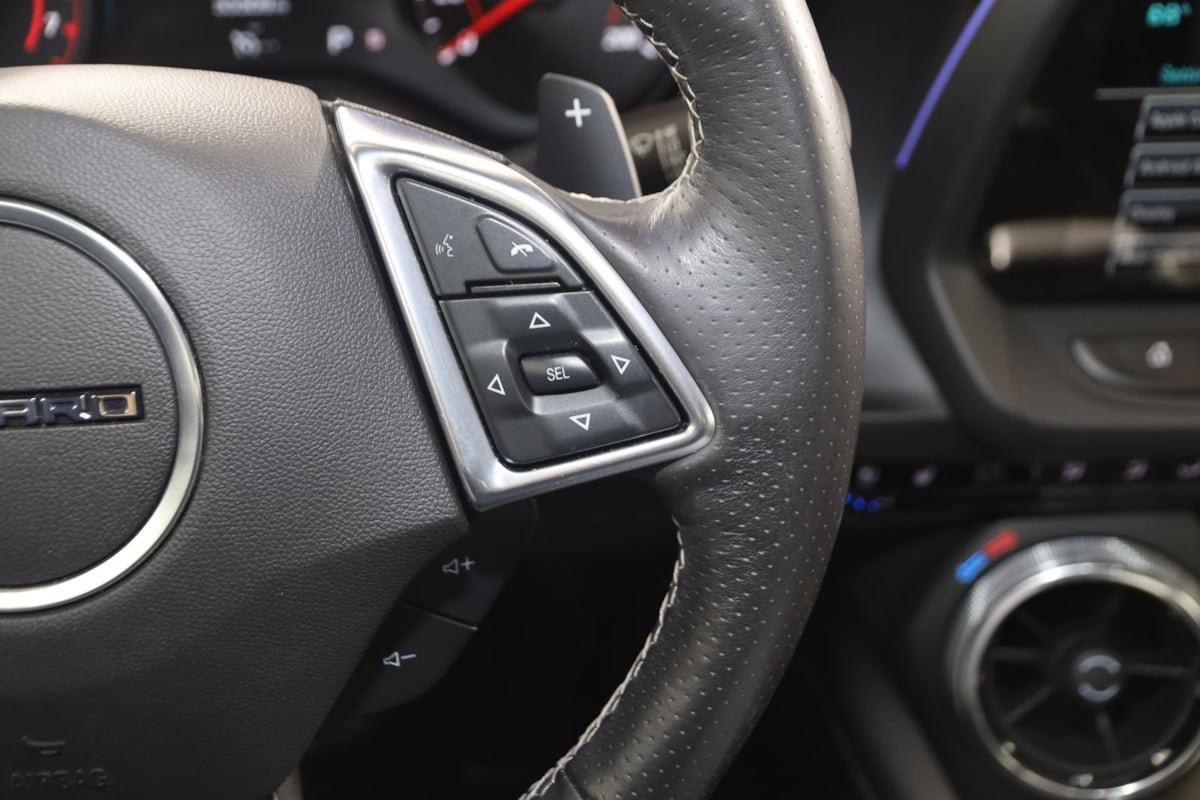Used 2018 Chevrolet Camaro SS RWD image 44