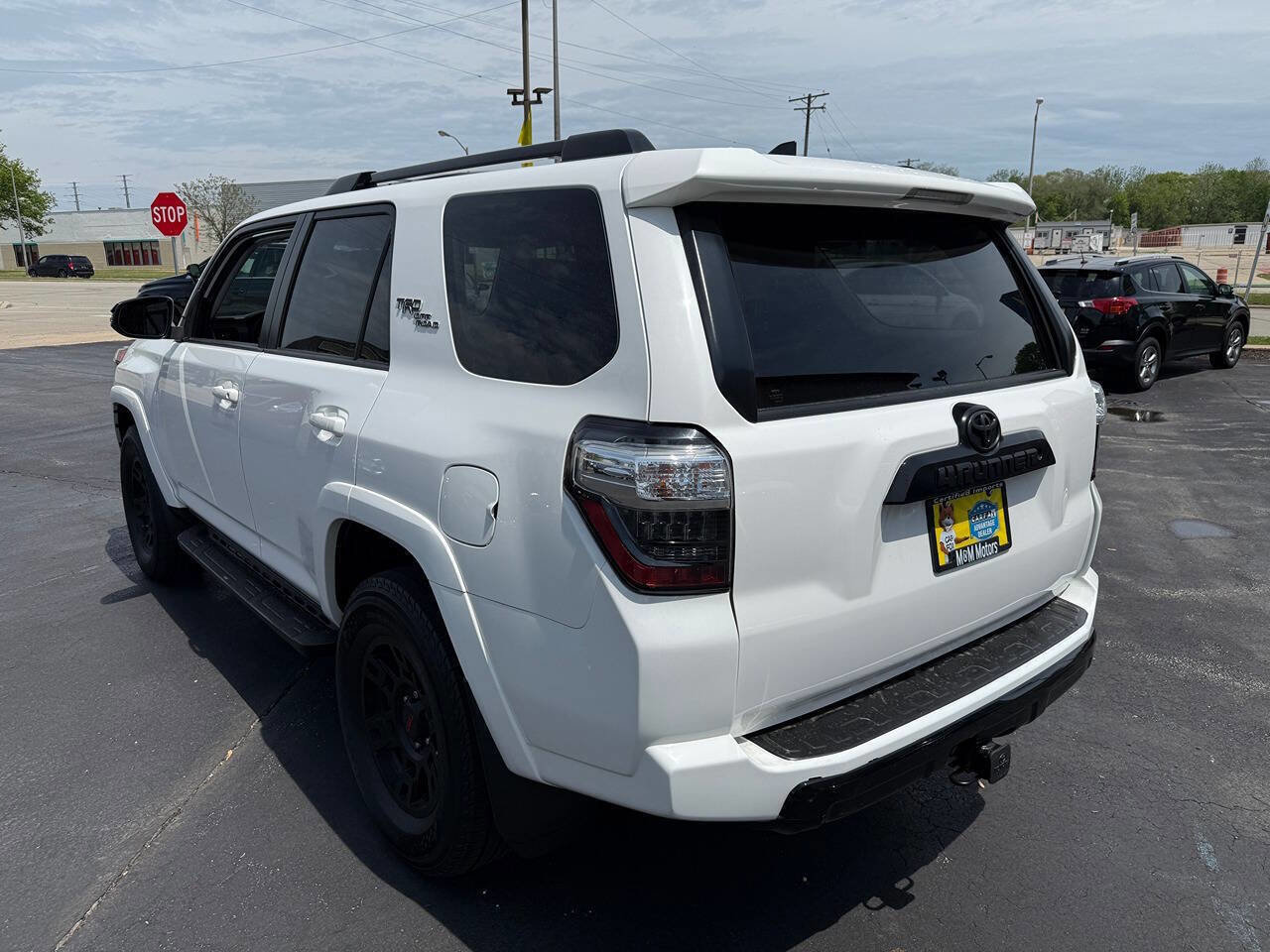 Used 2018 Toyota 4Runner TRD Off-Road Premium AWD/4WD image 4