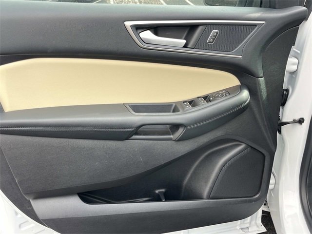 Used 2020 Ford Edge SEL image 26