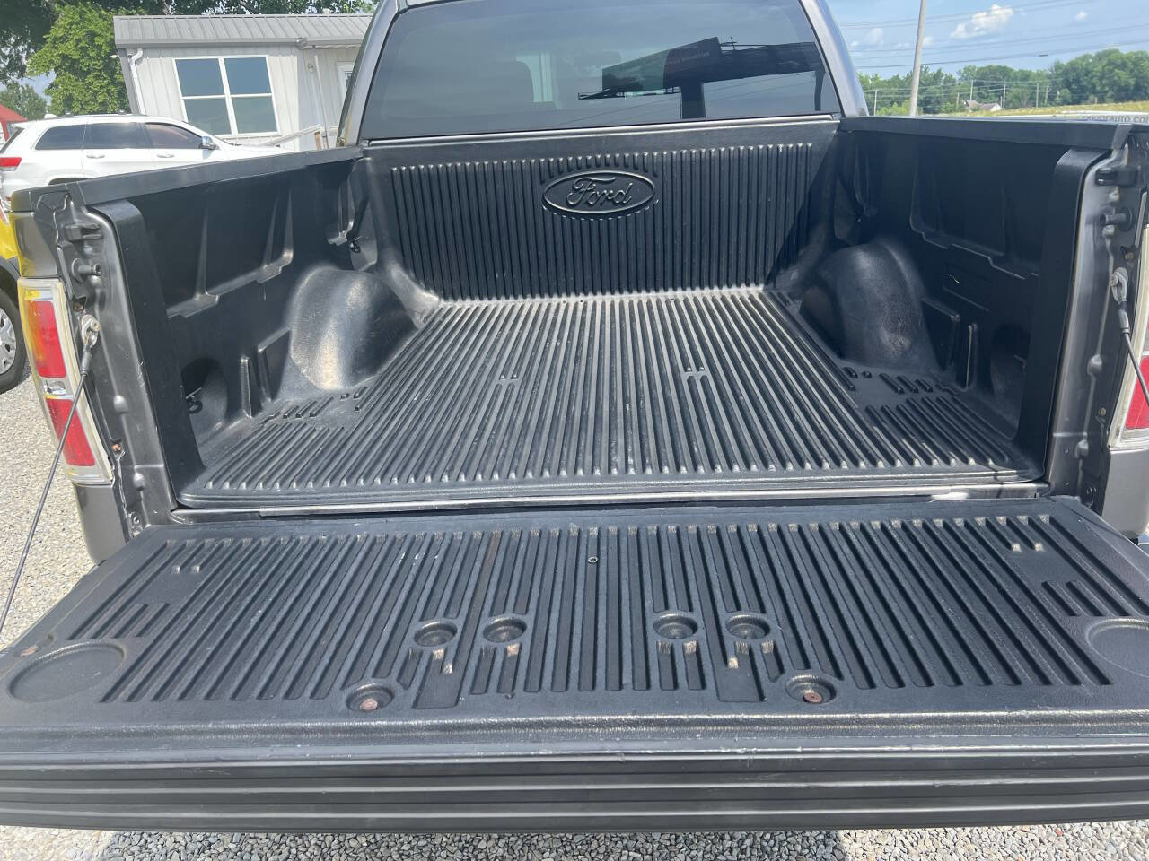 Used 2014 Ford F150 STX w/ Equipment Group 201A Mid AWD/4WD image 13