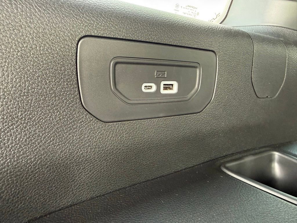 Certified 2023 Jeep Grand Cherokee L Laredo AWD/4WD image 31