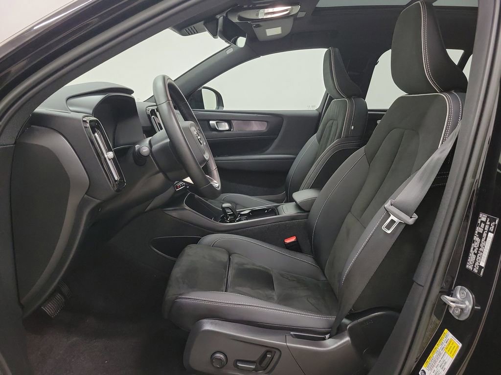 Certified 2023 Volvo XC40 Recharge Plus w/ Protection Package Premier image 18