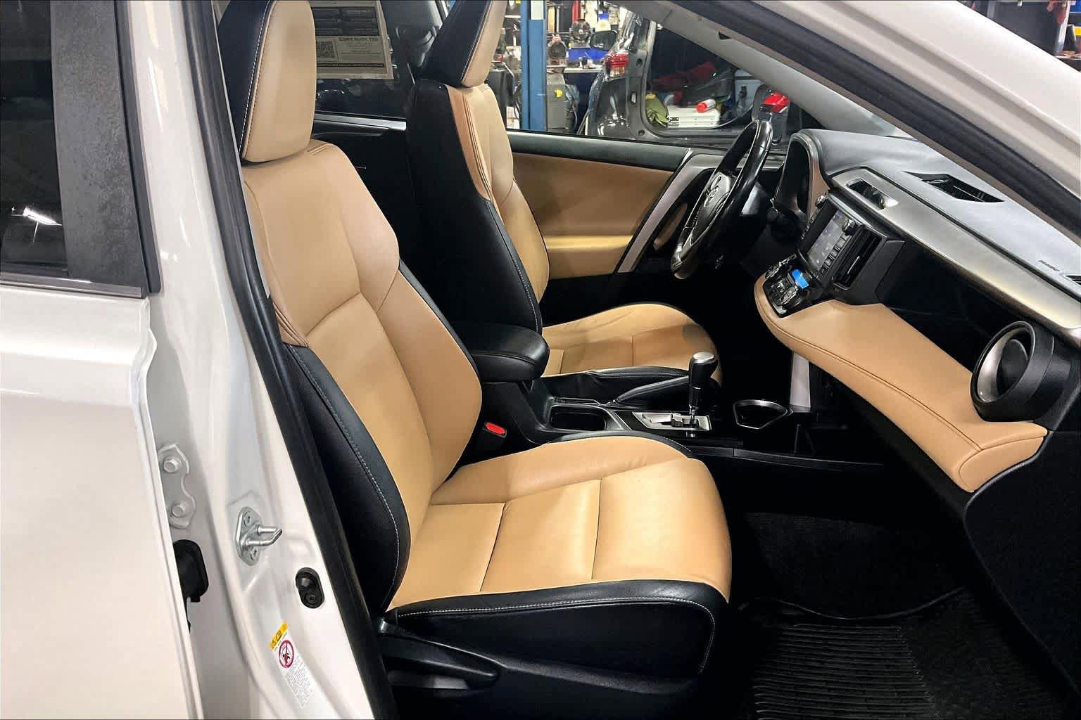 Used 2017 Toyota RAV4 Limited w/ Carpet Mat Package AWD/4WD image 8