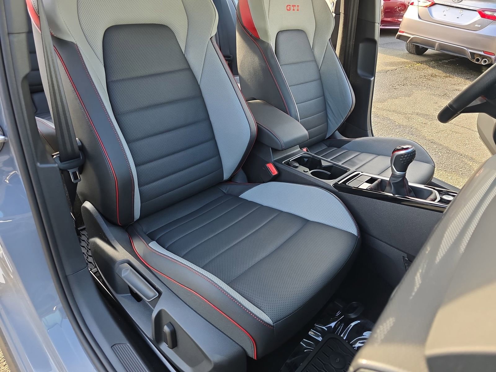 Used 2024 Volkswagen GTI Autobahn image 14