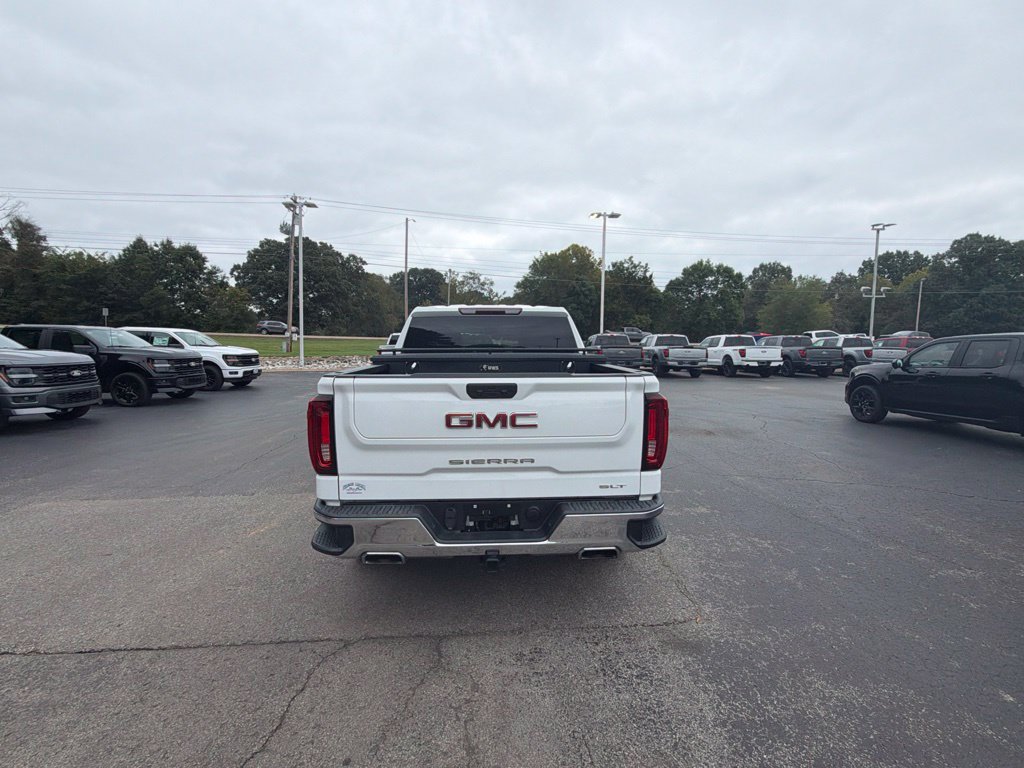 Used 2023 GMC Sierra 1500 SLT w/ SLT Premium Package AWD/4WD image 4