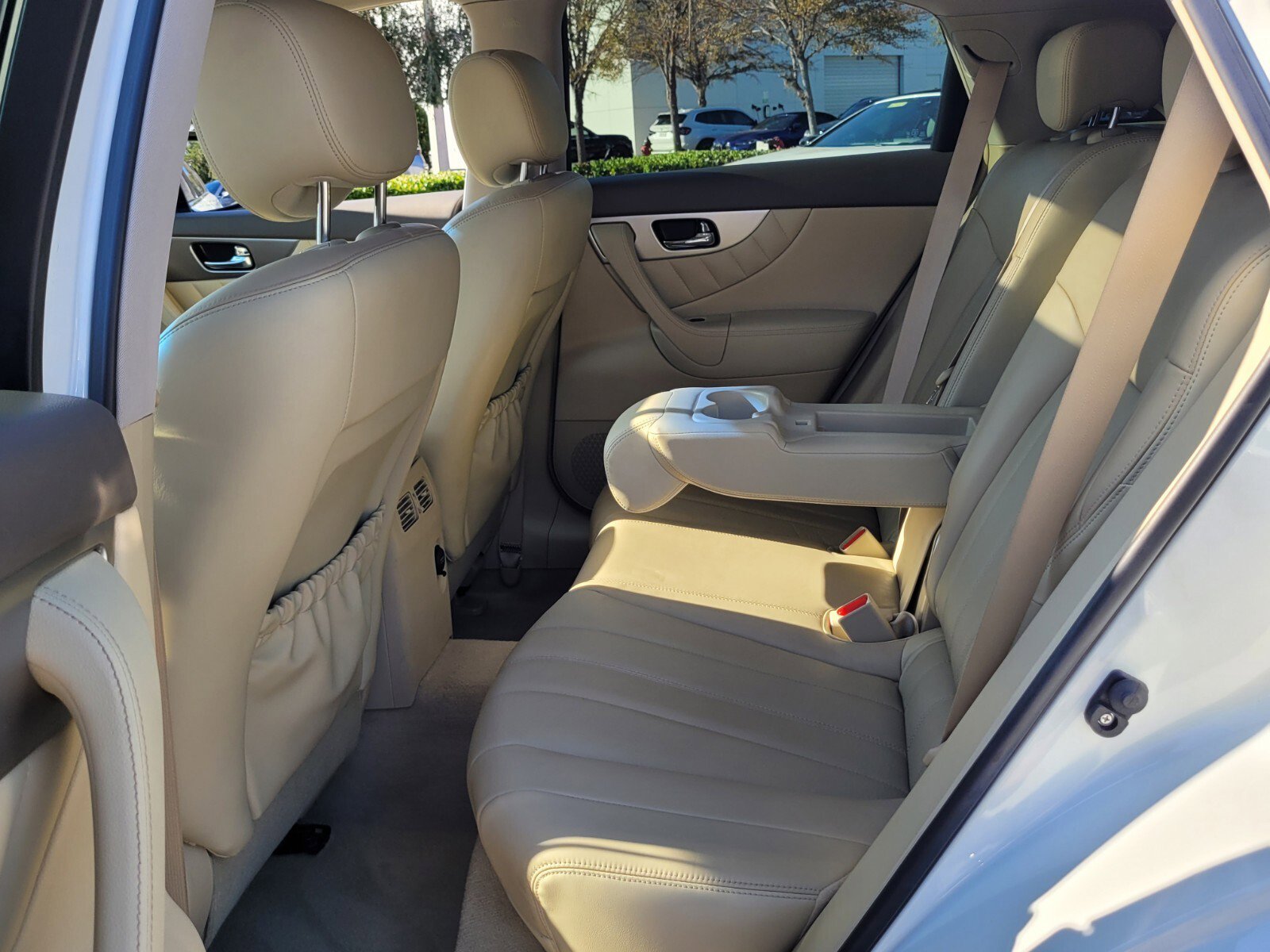 Used 2017 INFINITI QX70 2WD image 11