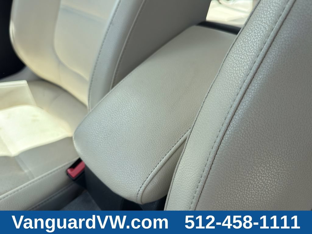 Used 2013 Volkswagen Jetta TDI FWD image 16