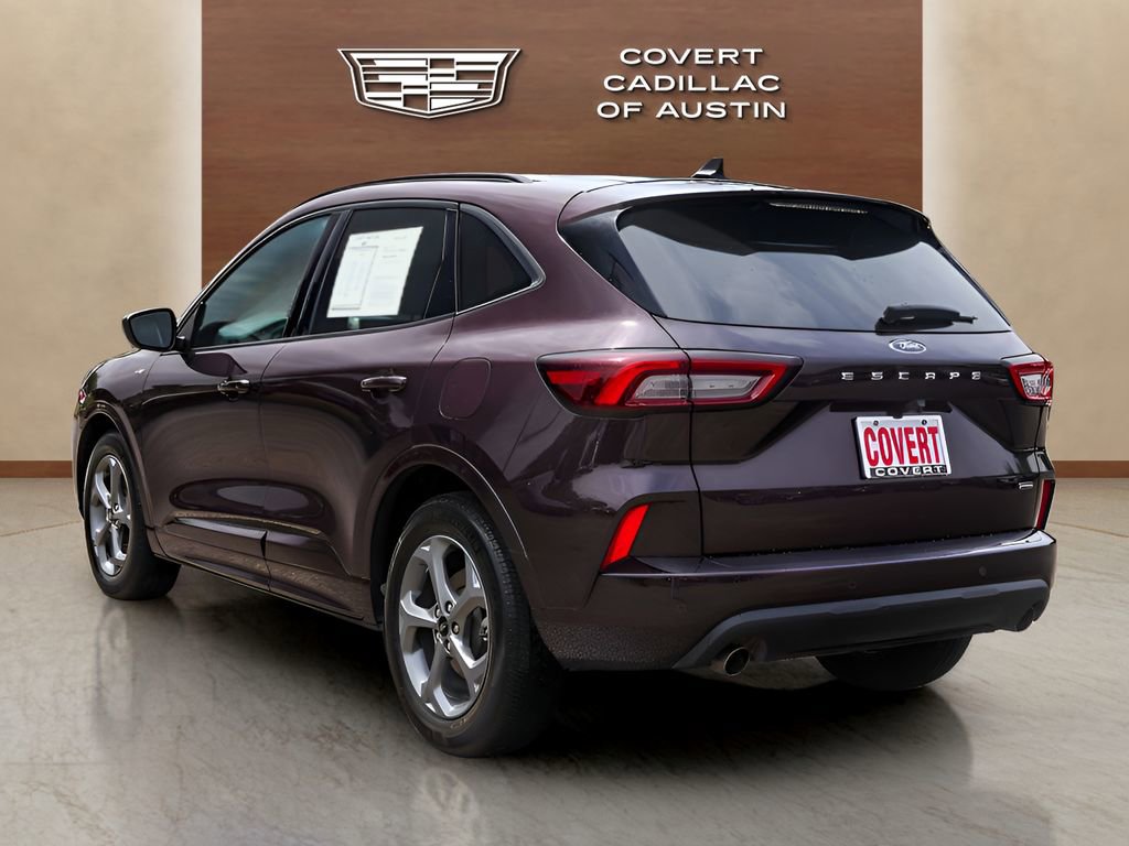 Used 2023 Ford Escape ST-Line w/ Equipment Group 301A FWD image 3
