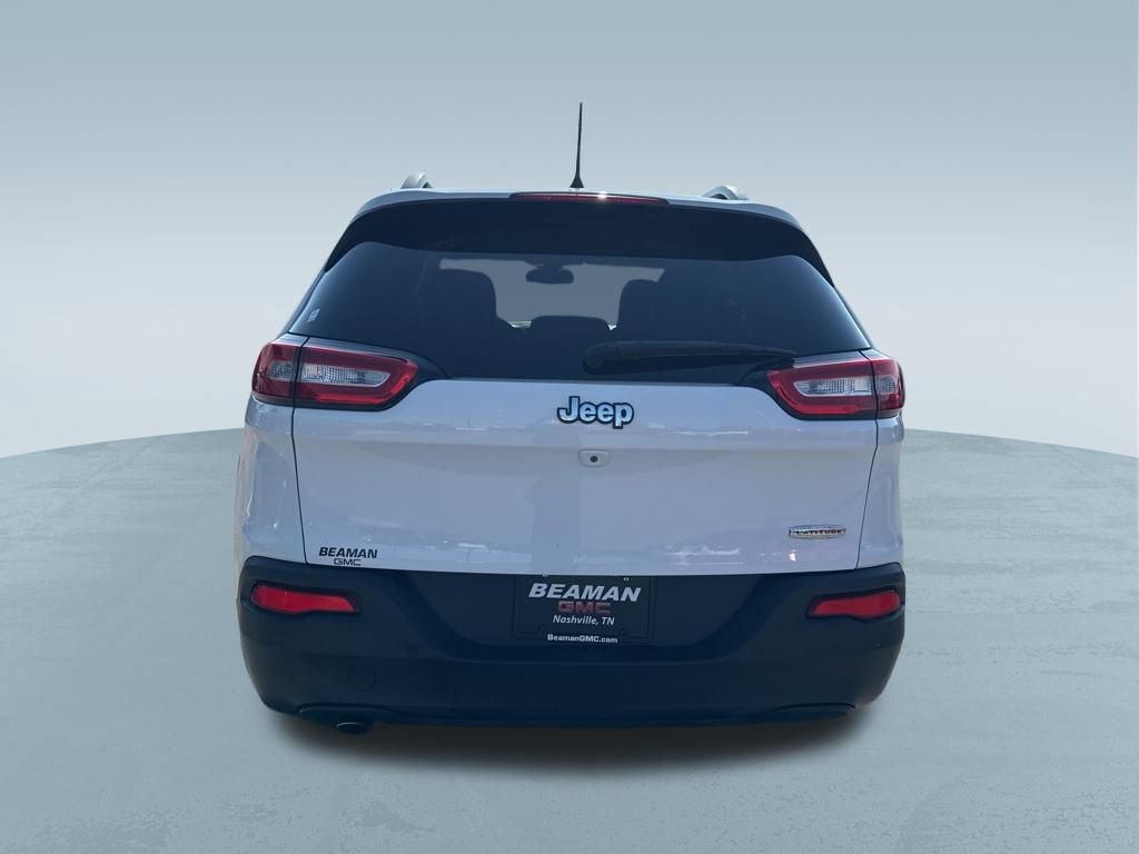 Used 2018 Jeep Cherokee Latitude Plus w/ Comfort/Convenience Group image 7