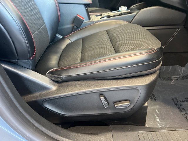 Used 2024 Ford Escape ST-Line Select w/ Tech Pack #2 image 12