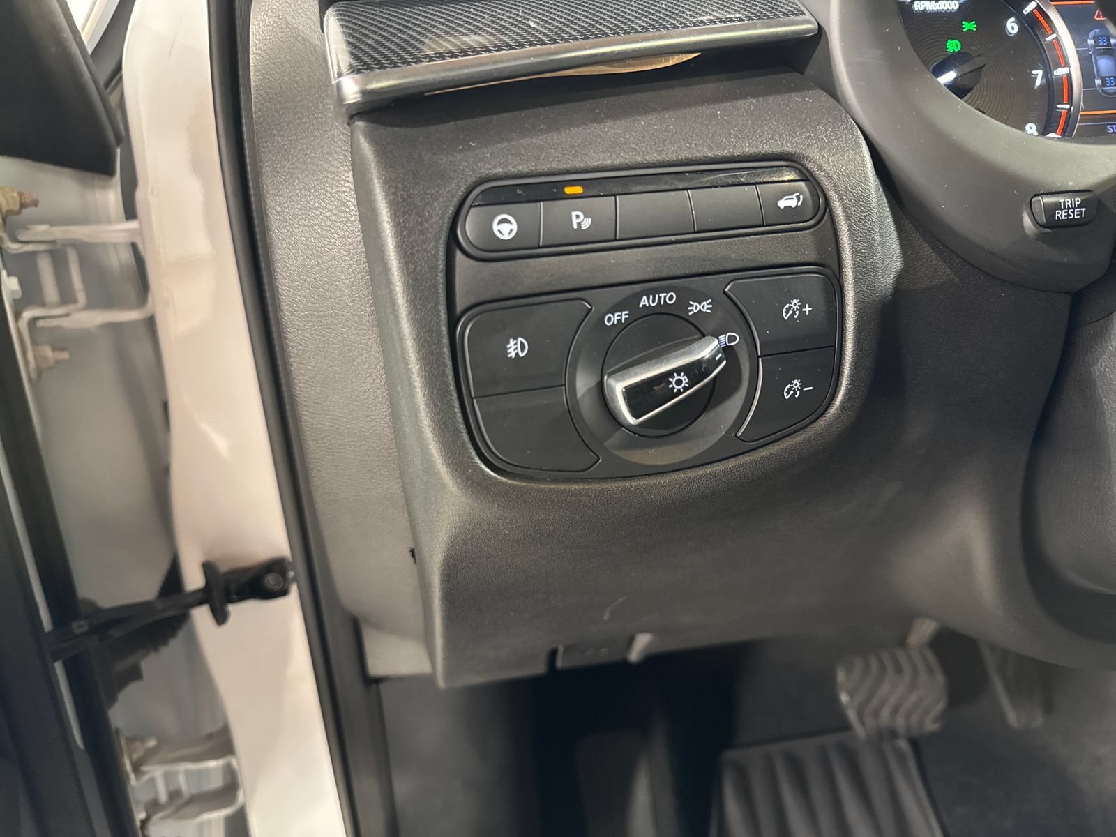 Certified 2023 INFINITI QX50 Sport AWD/4WD image 17