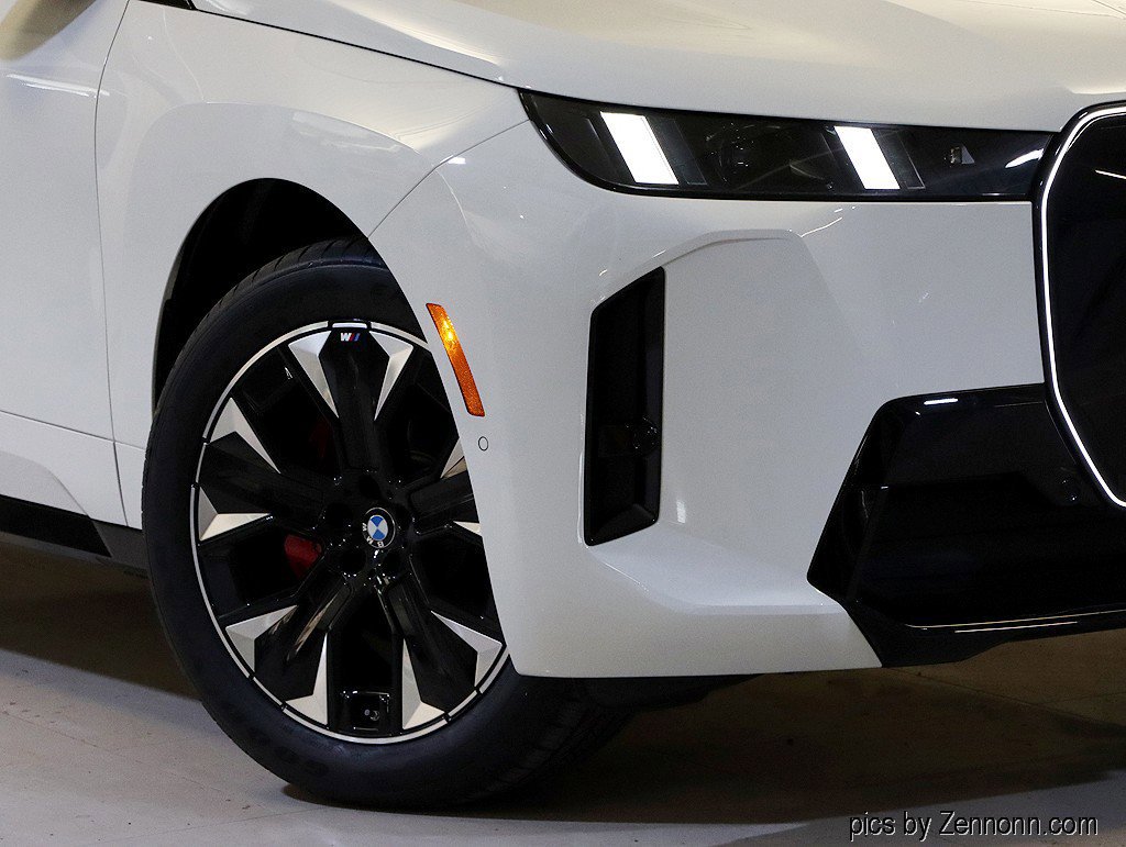 Used 2026 BMW iX xDrive60 w/ M Sport Package image 4