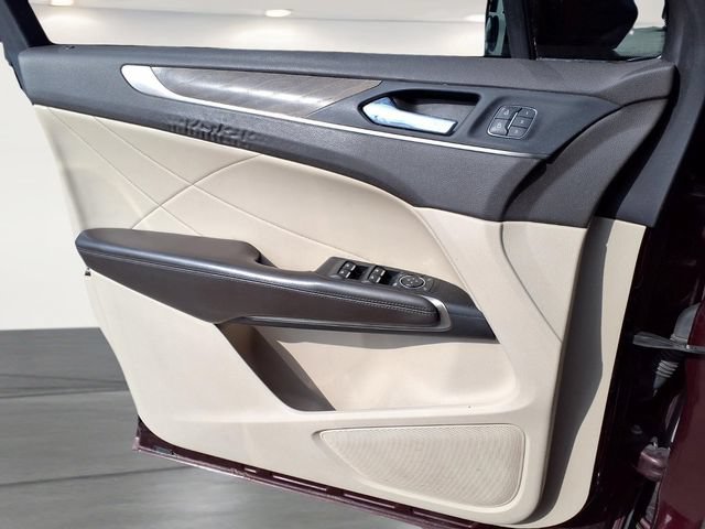 Used 2019 Lincoln MKC Reserve w/ MKC Climate Package AWD/4WD image 13