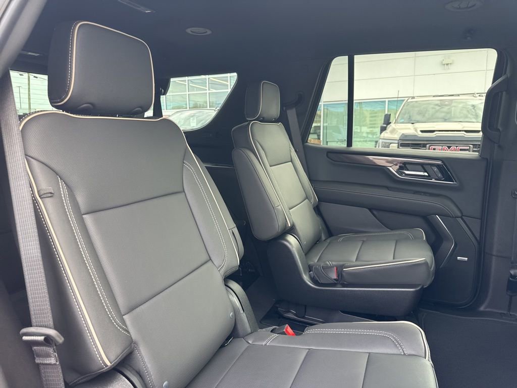 New 2026 GMC Yukon Elevation image 27