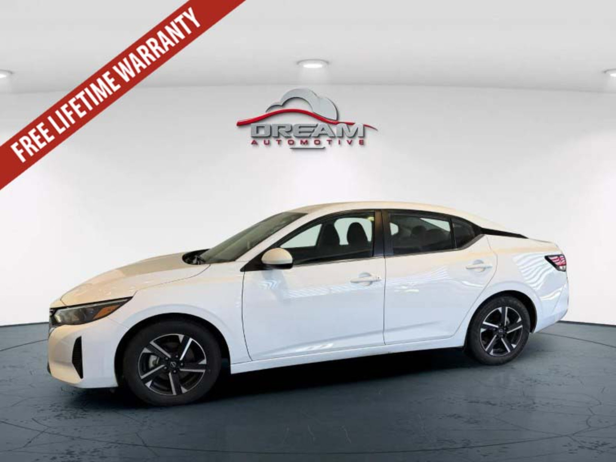 Used 2025 Nissan Sentra SV FWD image 17