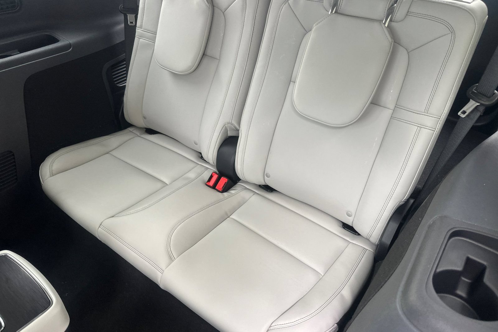New 2026 Lincoln Aviator Reserve w/ Jet Appearance Package RWD image 12