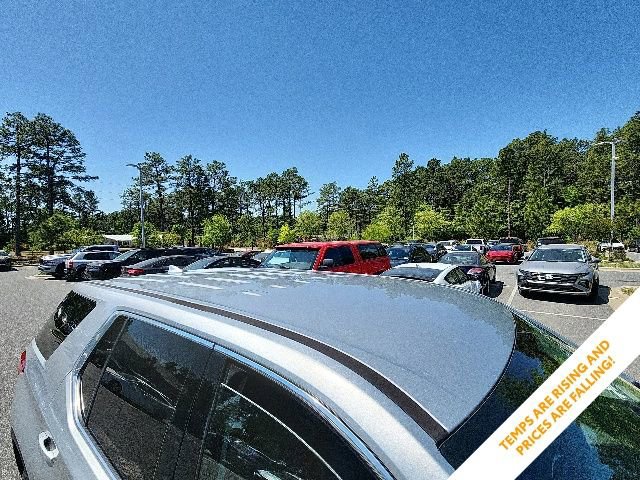 Used 2020 Chevrolet Traverse LS FWD image 17