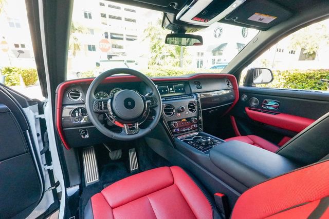 Used 2023 Rolls-Royce Cullinan Black Badge w/ Driver's Package image 48