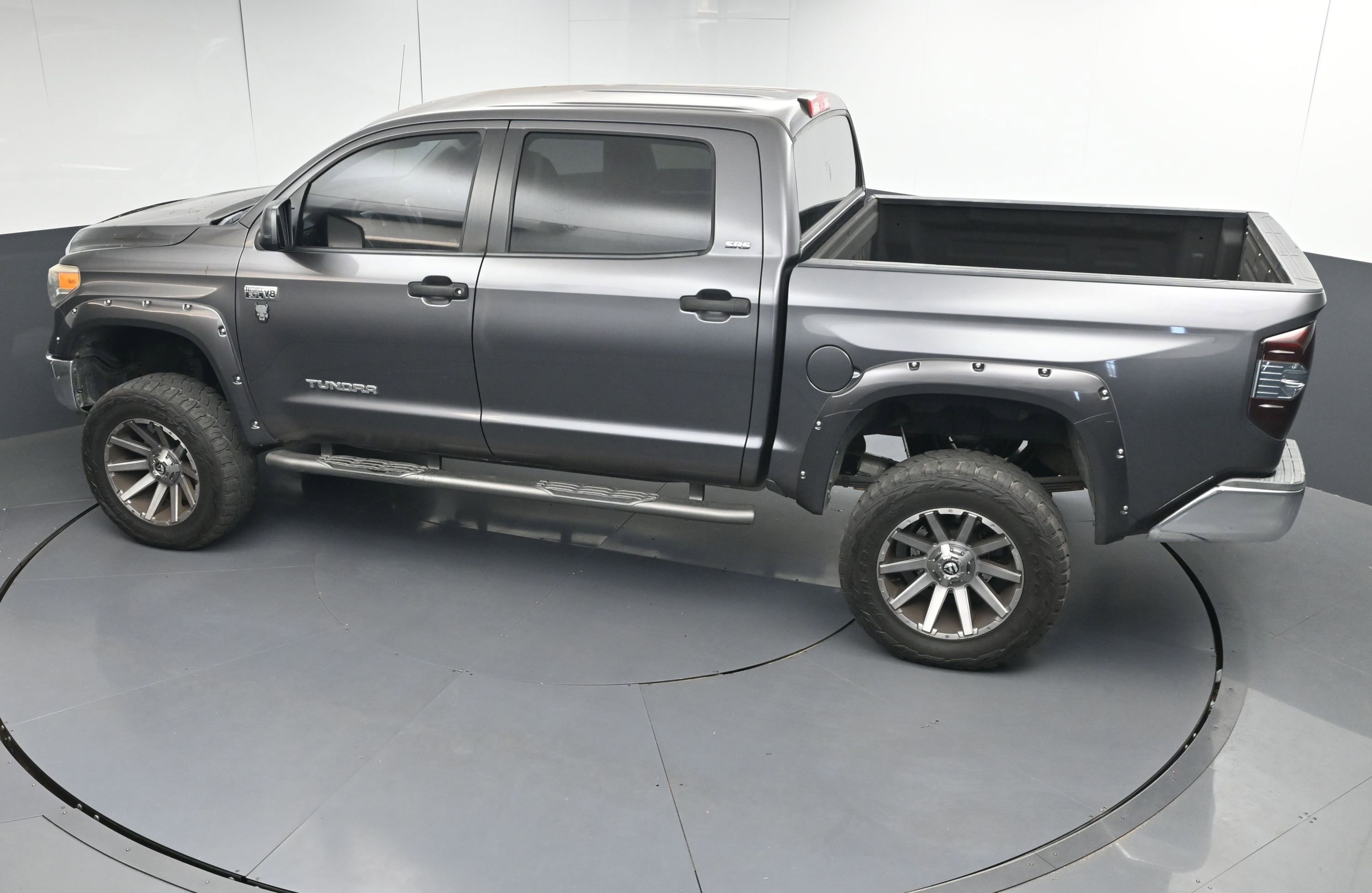 Used 2014 Toyota Tundra SR5 w/ SR5 Upgrade Package image 37