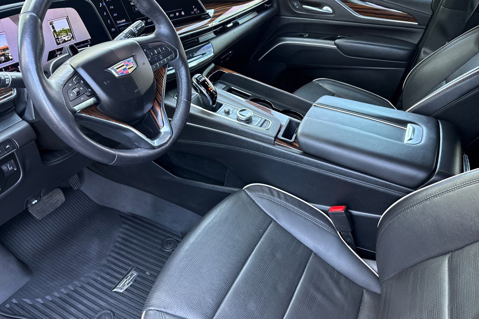 Used 2023 Cadillac Escalade ESV Premium Luxury w/ Performance Package image 11